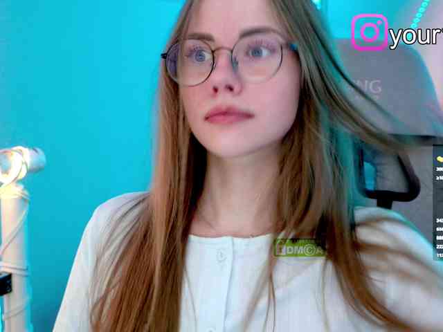 VikkiExtraCheese webcam