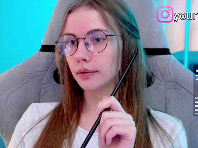 VikkiExtraCheese webcam