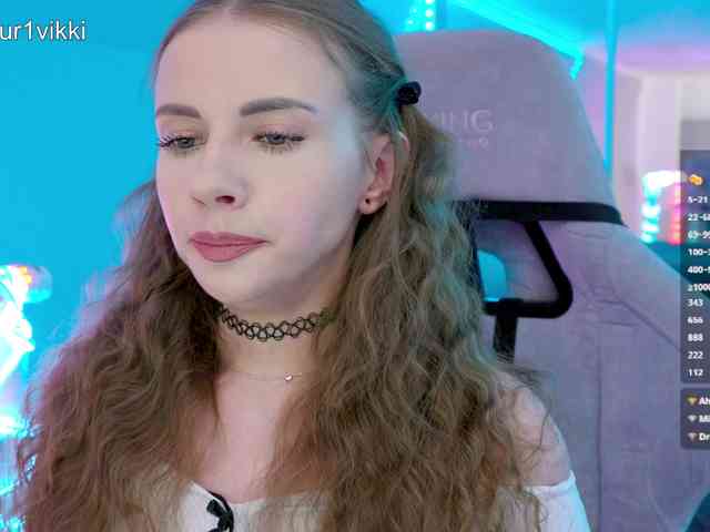 VikkiExtraCheese webcam