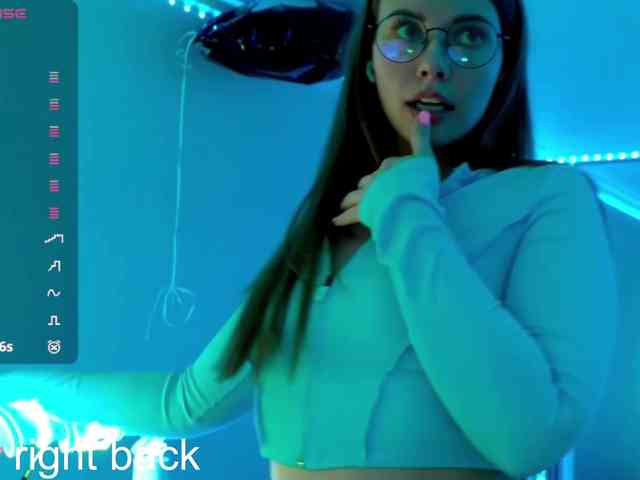 -VikkiL0vesCheese-