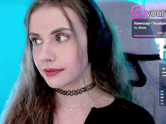 VikkiExtraCheese webcam