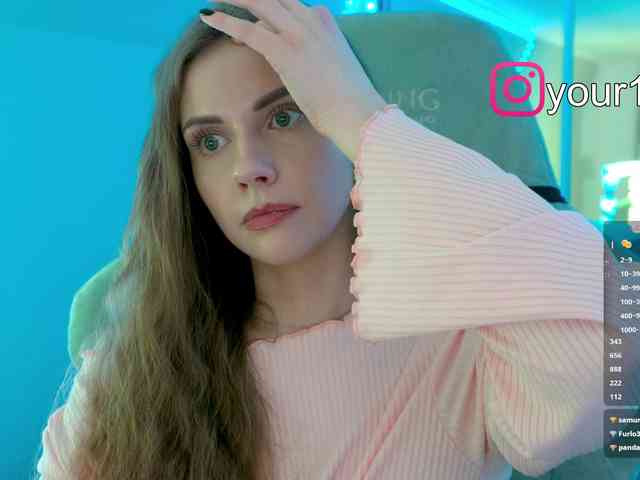 VikkiExtraCheese webcam