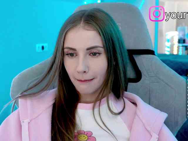 VikkiExtraCheese webcam