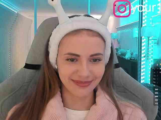 VikkiExtraCheese webcam