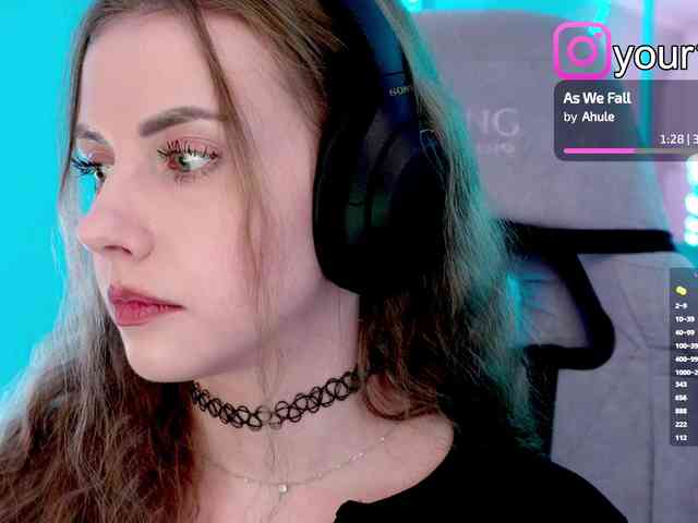 VikkiExtraCheese webcam