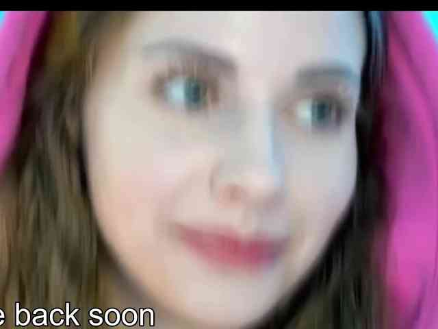VikkiExtraCheese webcam
