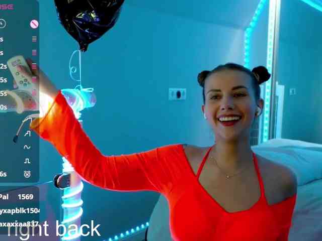 amateur sex webcam -VikkiL0vesCheese-