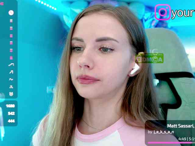 VikkiExtraCheese webcam