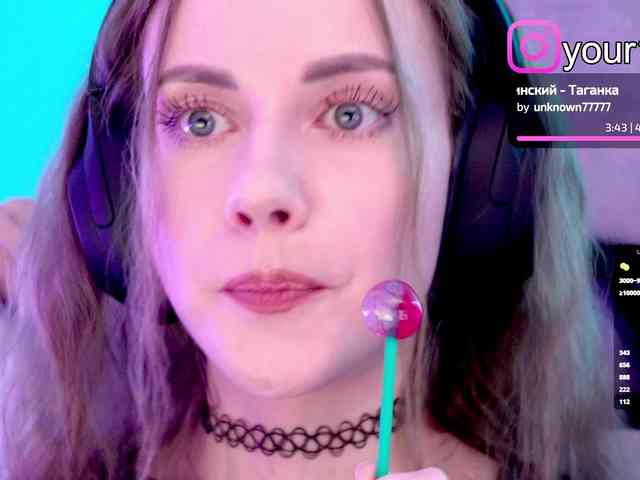 VikkiExtraCheese webcam