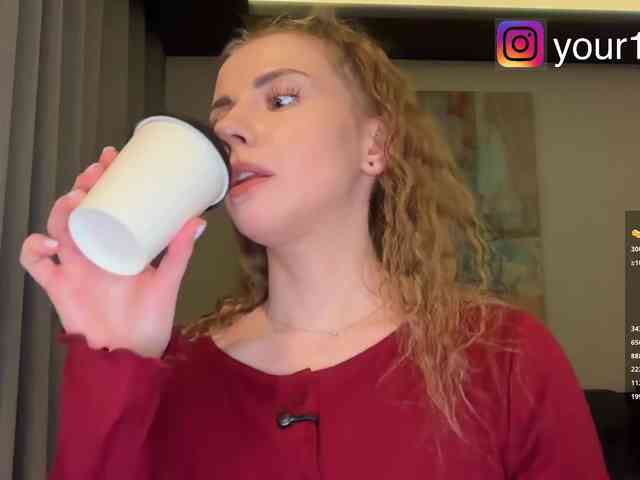 VikkiExtraCheese webcam