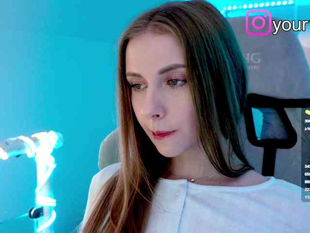 VikkiExtraCheese webcam