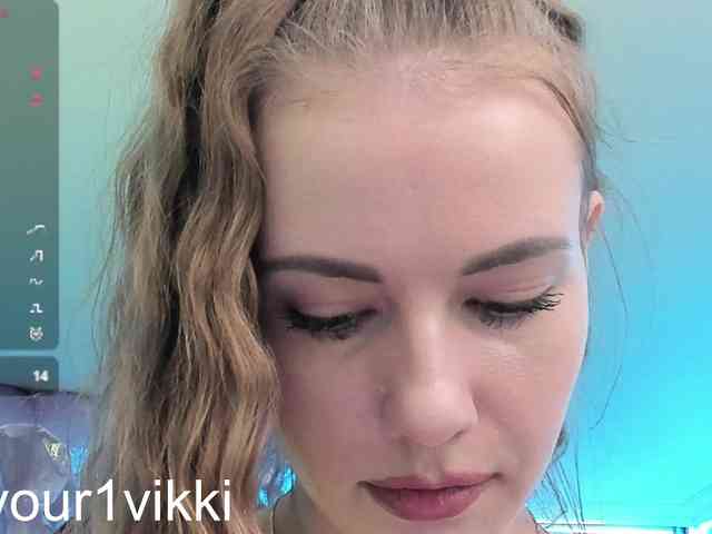 VikkiExtraCheese webcam