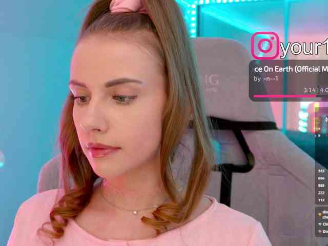 VikkiExtraCheese webcam