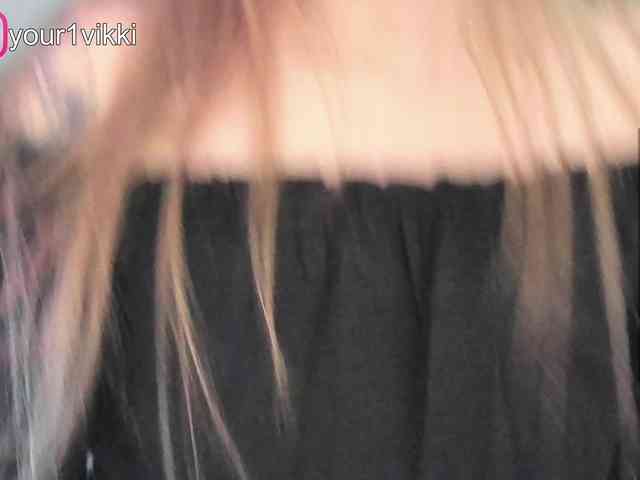 VikkiExtraCheese webcam