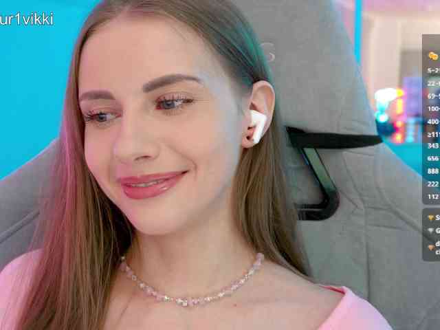 VikkiExtraCheese webcam