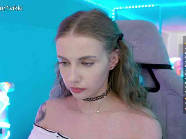 VikkiExtraCheese webcam