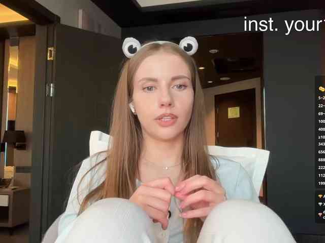 VikkiExtraCheese webcam