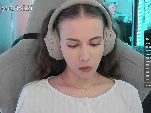 VikkiExtraCheese webcam