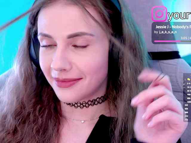 VikkiExtraCheese webcam