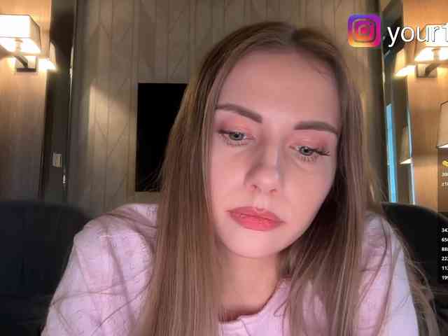 VikkiExtraCheese webcam