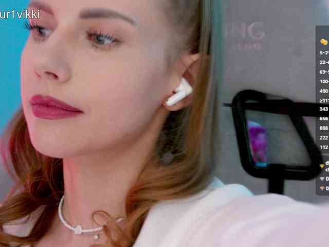 VikkiExtraCheese webcam