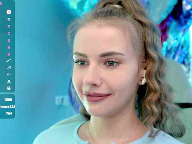 -VikkiL0vesCheese-