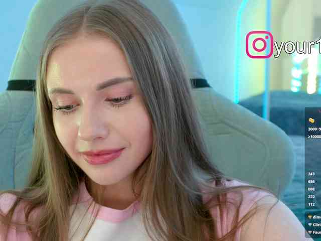 VikkiExtraCheese webcam