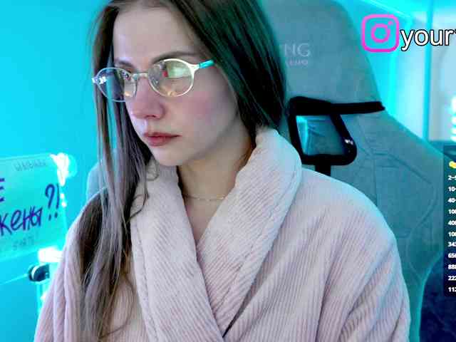 VikkiExtraCheese webcam