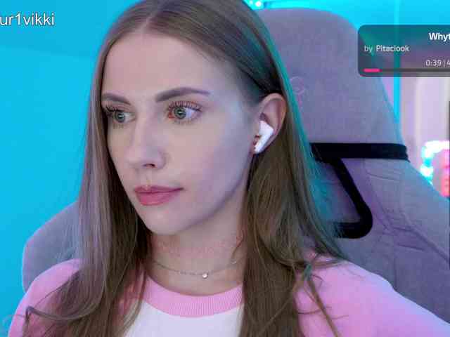 VikkiExtraCheese webcam