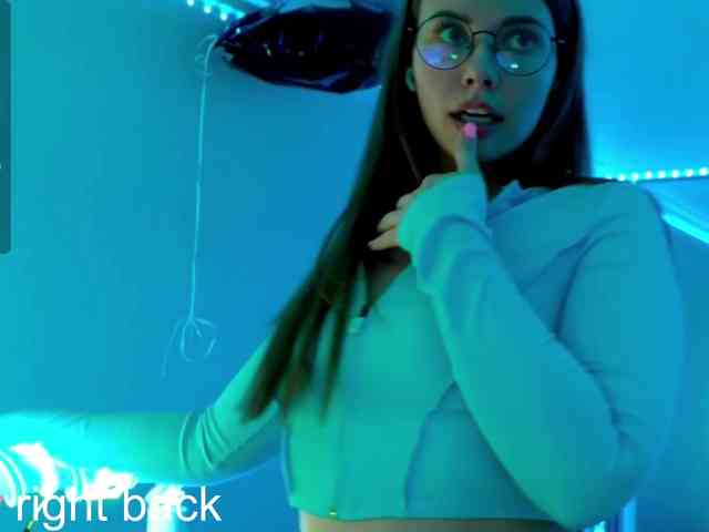 porno webcam live -VikkiL0vesCheese-