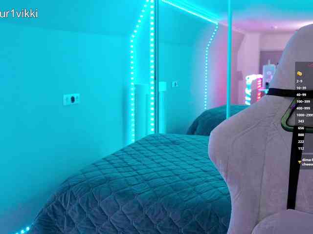 VikkiExtraCheese webcam