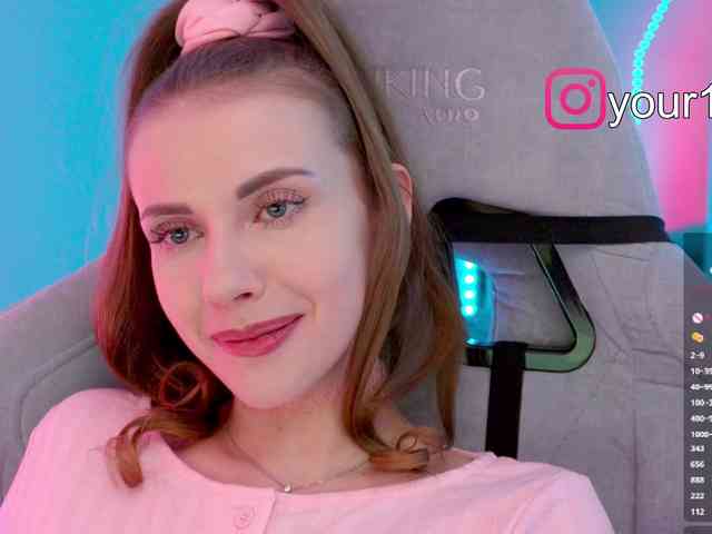 VikkiExtraCheese webcam