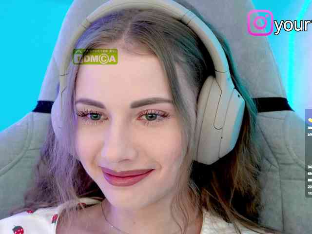 VikkiExtraCheese webcam