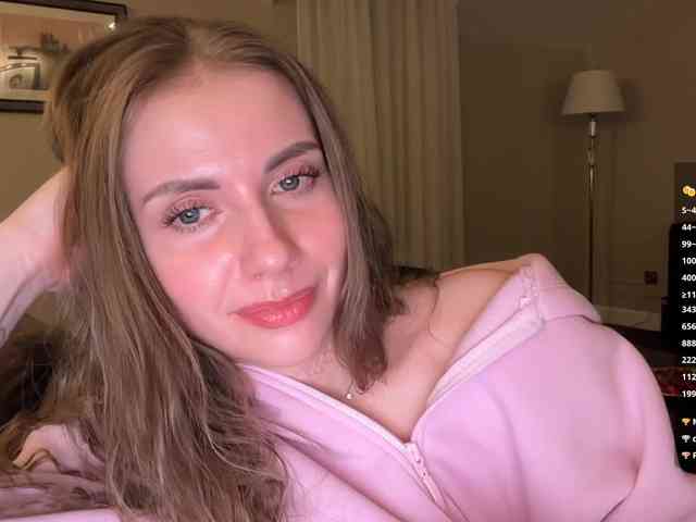 VikkiExtraCheese webcam