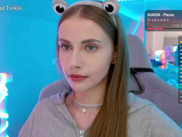 VikkiExtraCheese webcam