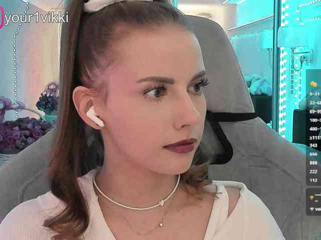 VikkiExtraCheese webcam