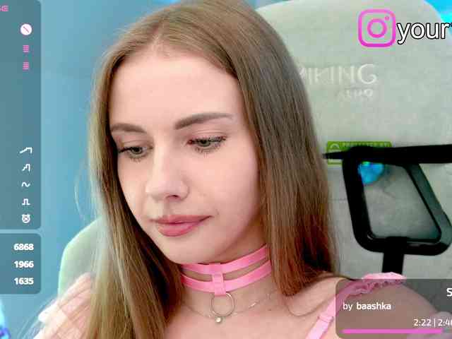 VikkiExtraCheese webcam