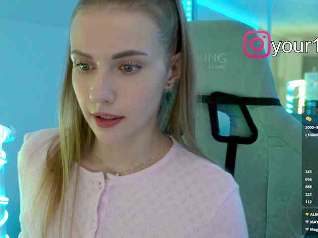 VikkiExtraCheese webcam