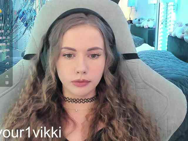 -VikkiL0vesChees... Live Webcam on BongaCams