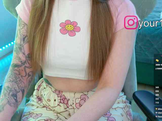 VikkiExtraCheese webcam