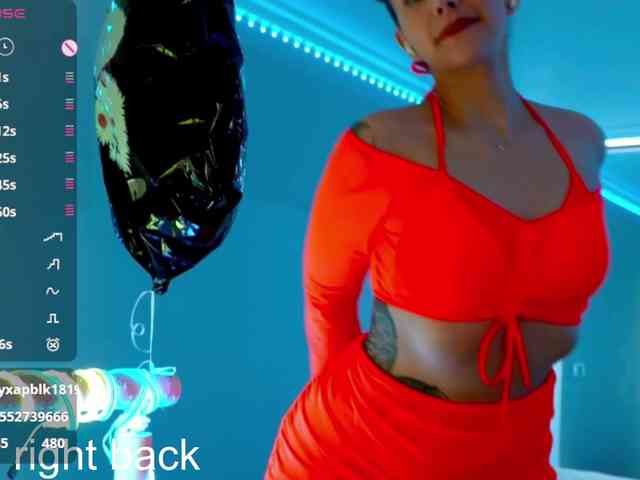 -VikkiL0vesCheese-