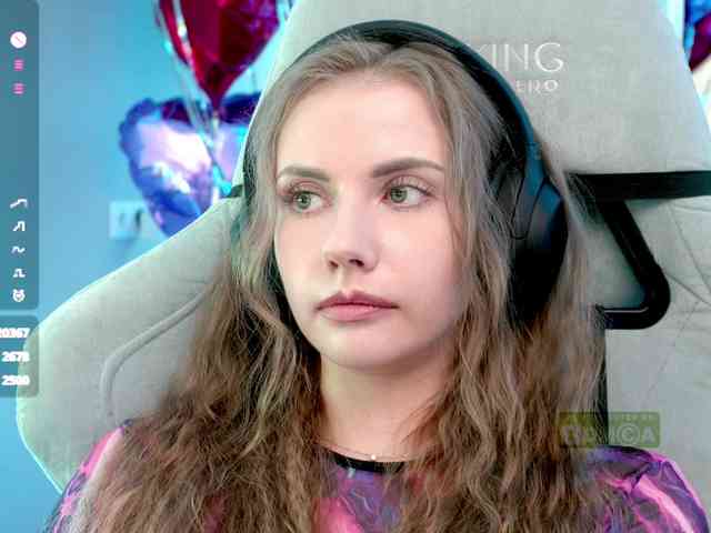VikkiExtraCheese webcam