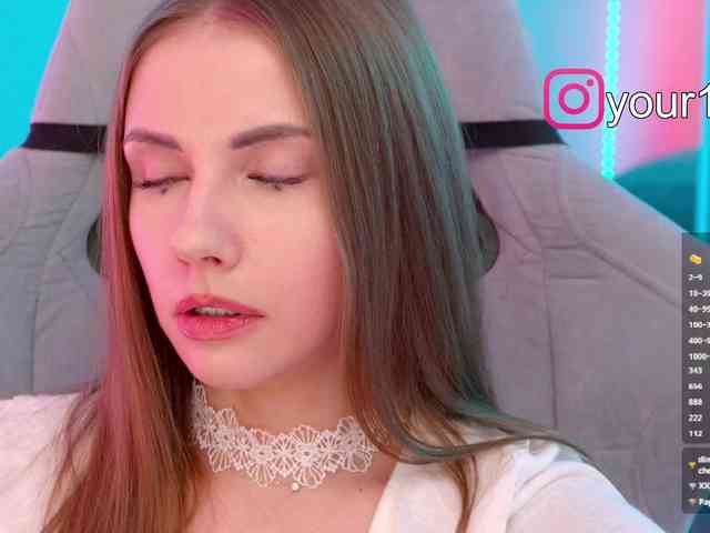 VikkiExtraCheese webcam