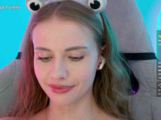 VikkiExtraCheese webcam