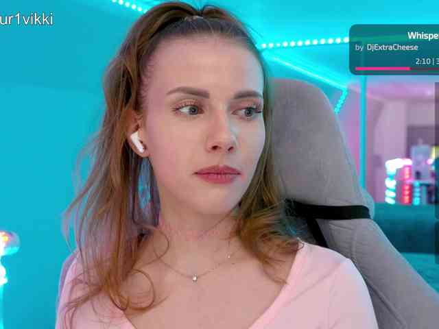 VikkiExtraCheese webcam