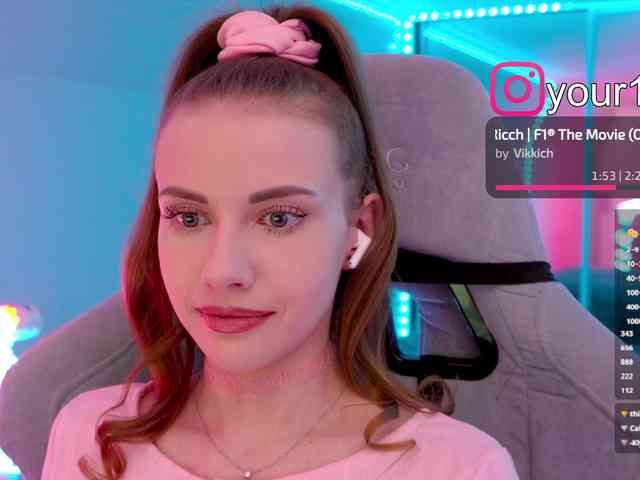 VikkiExtraCheese webcam