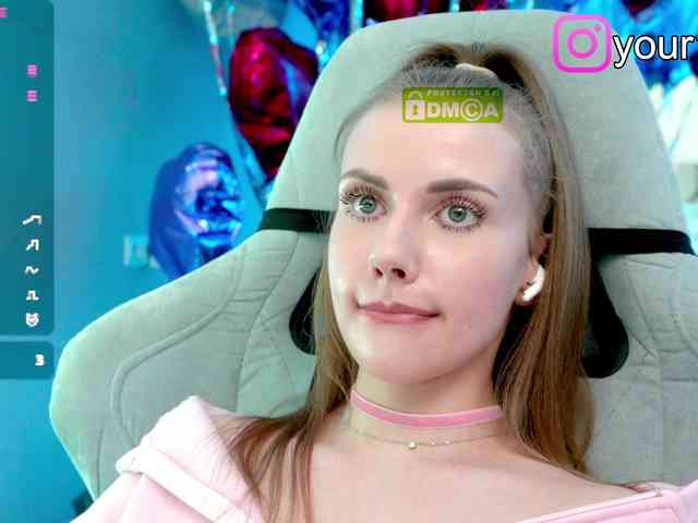 VikkiExtraCheese webcam