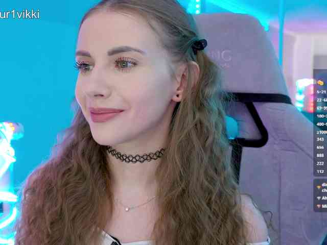 VikkiExtraCheese webcam