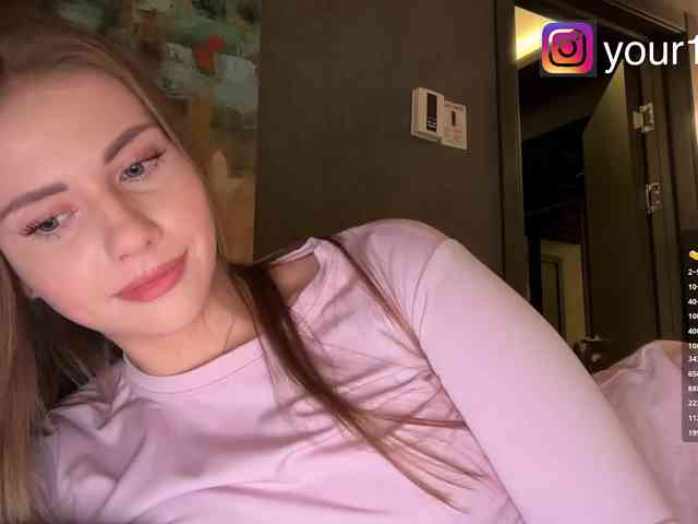 VikkiExtraCheese webcam