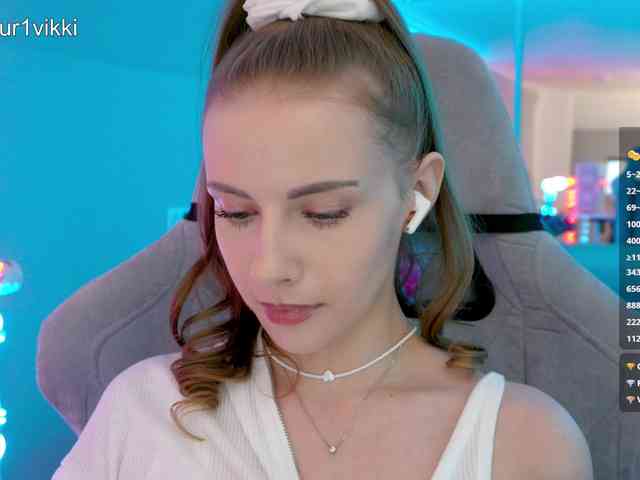 VikkiExtraCheese webcam